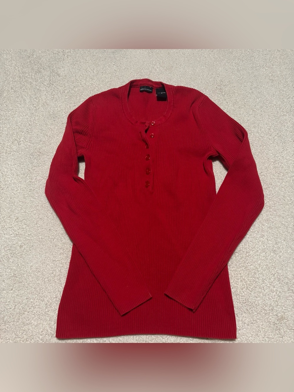 Moda international size medium long sleeve ribbed Henley